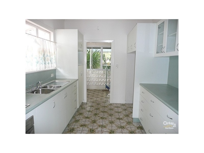 65 The Strand, North Ward QLD 4810