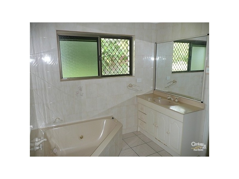 23 Oldenburg Place, Kelso QLD 4815