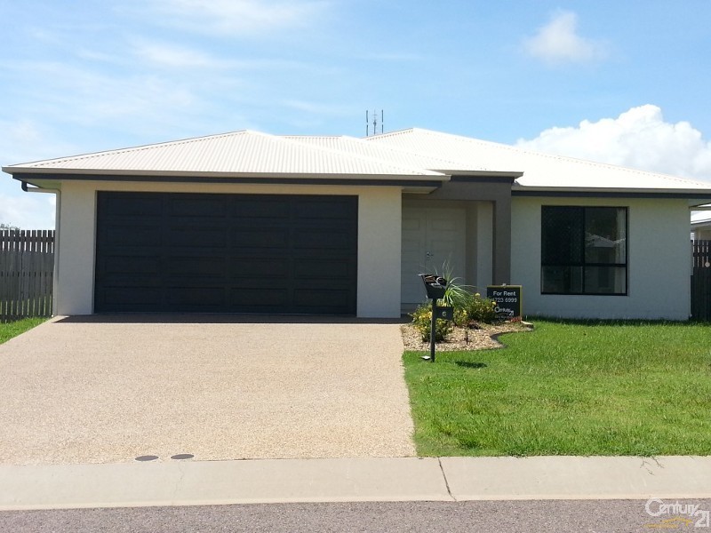 Bushland Beach QLD 4818