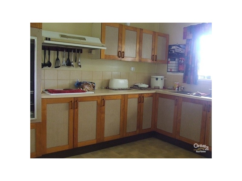 11 Jefferson Crescent, Kirwan QLD 4817