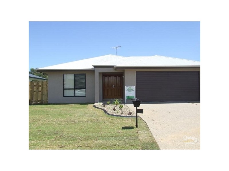 Bushland Beach QLD 4818