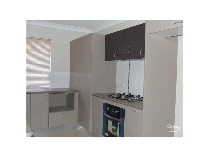 Bushland Beach QLD 4818