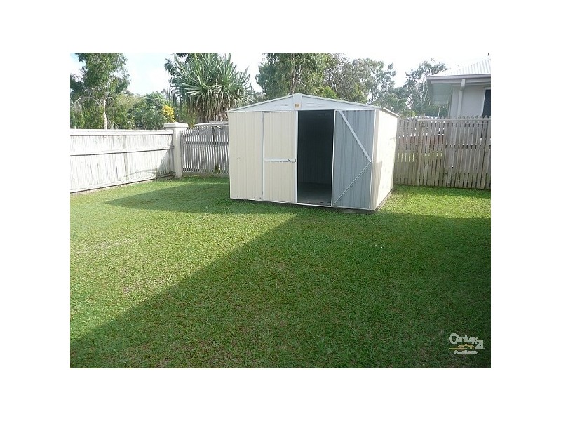 25 Greentree Circuit, Bushland Beach QLD 4818