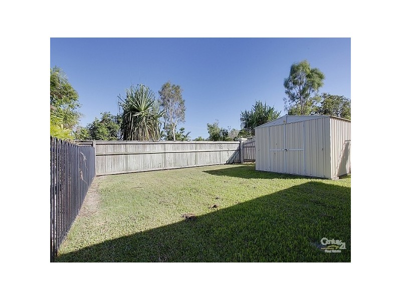 25 Greentree Circuit, Bushland Beach QLD 4818