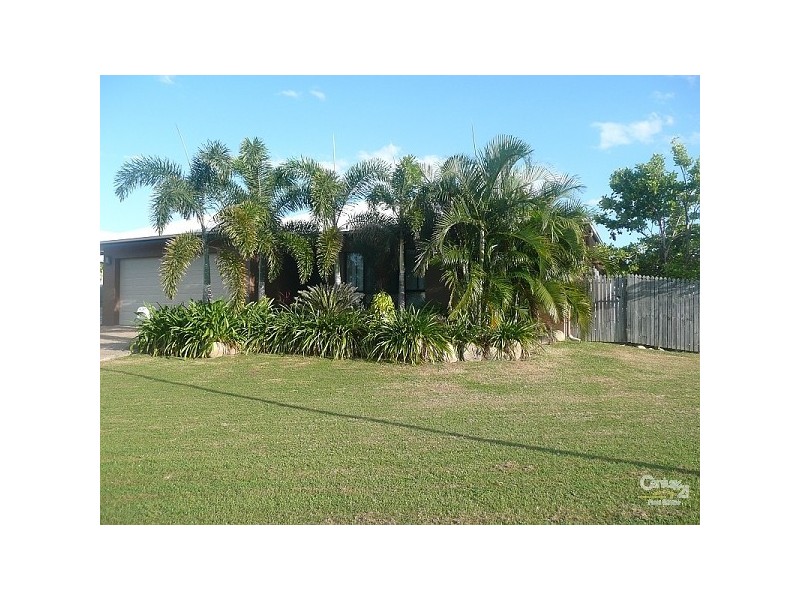 20 Greentree Circuit, Bushland Beach QLD 4818