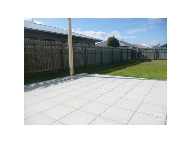 52 Elphinstone Drive, Kirwan QLD 4817