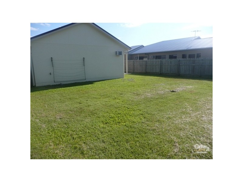 52 Elphinstone Drive, Kirwan QLD 4817