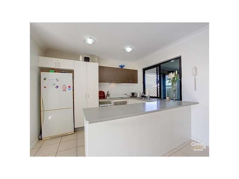 28 Eungella Court, Bushland Beach QLD 4818