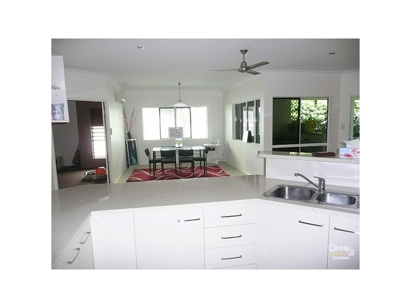 16 Shutehaven Circuit, Bushland Beach QLD 4818