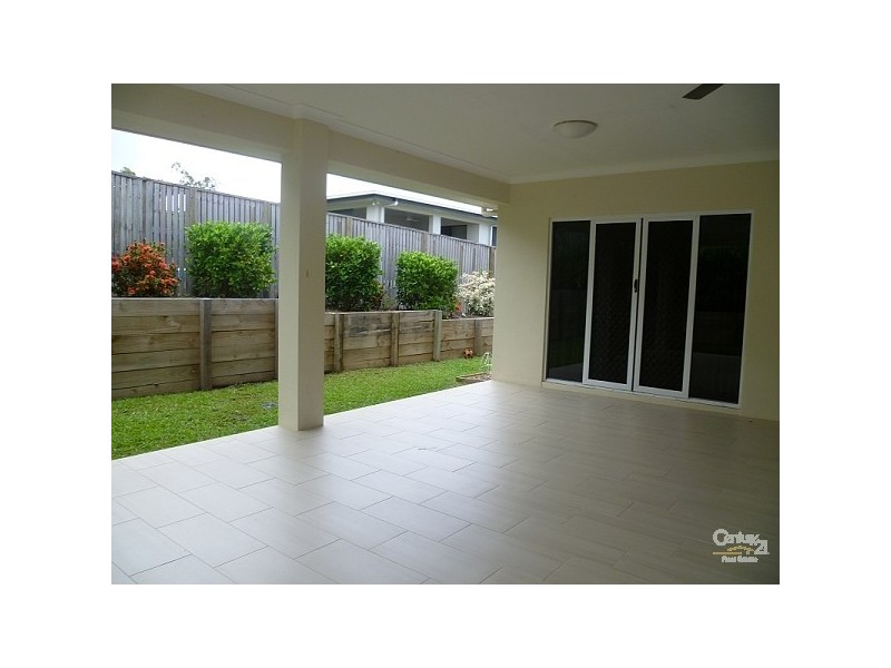 16 Shutehaven Circuit, Bushland Beach QLD 4818