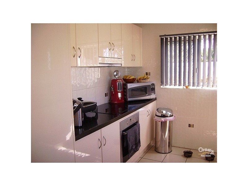 371 Mount Low Parkway, Bushland Beach QLD 4818