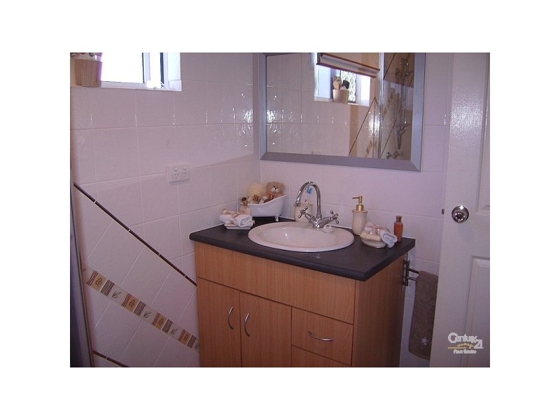 371 Mount Low Parkway, Bushland Beach QLD 4818