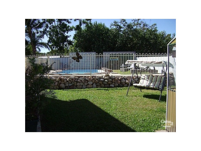 371 Mount Low Parkway, Bushland Beach QLD 4818