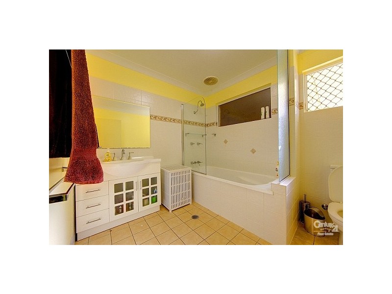 73 Dunlop Street, Kelso QLD 4815