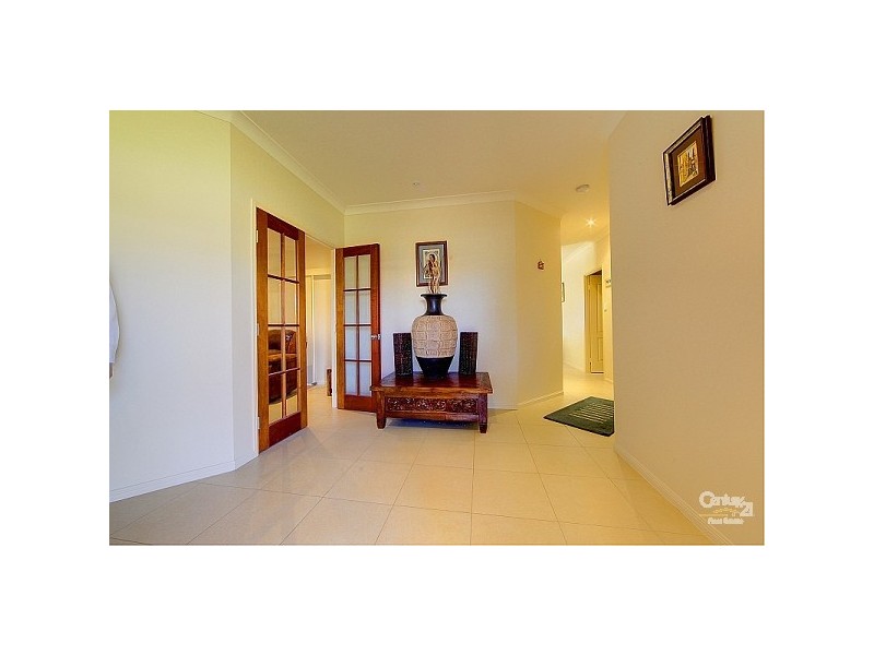 11 Minstrel Court, Bushland Beach QLD 4818