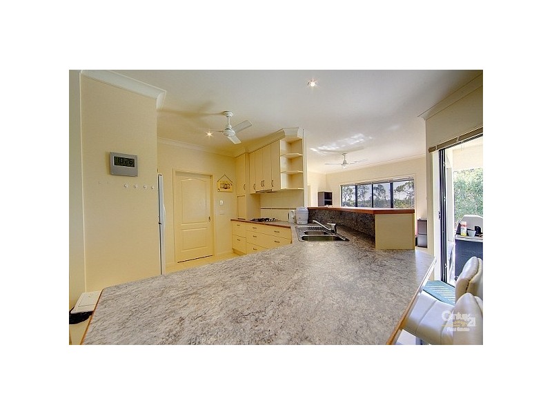 11 Minstrel Court, Bushland Beach QLD 4818