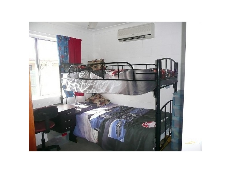 54 FEENEY AVENUE, Rasmussen QLD 4815