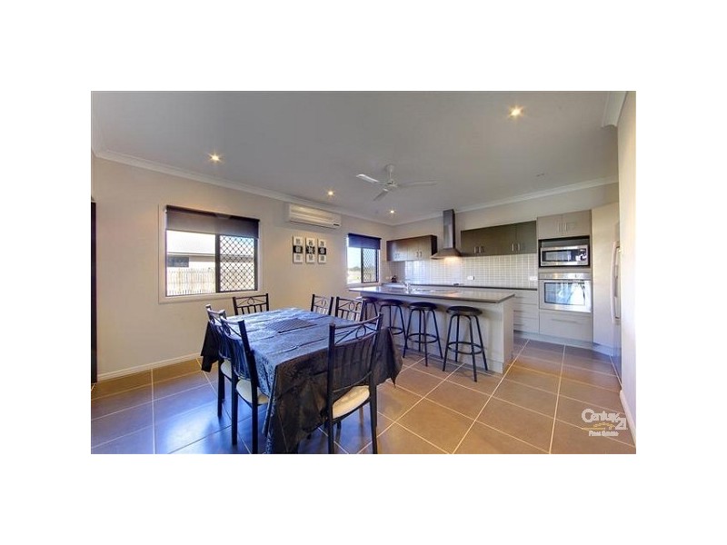 19 Mariala Court, Bushland Beach QLD 4818