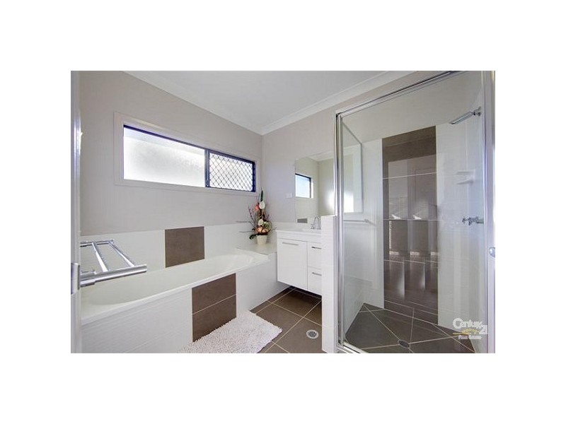 19 Mariala Court, Bushland Beach QLD 4818