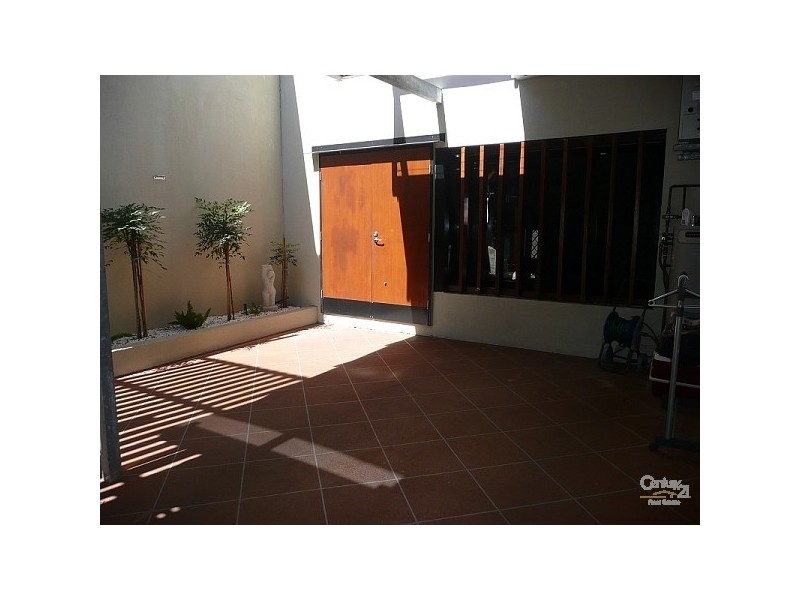 15/23 Echlin Street, West End QLD 4810