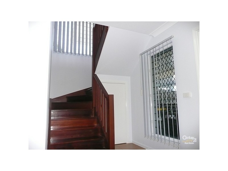 20 Hoop Street, Kirwan QLD 4817