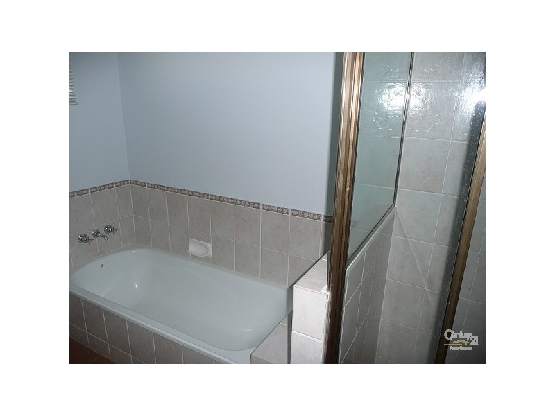 20 Hoop Street, Kirwan QLD 4817