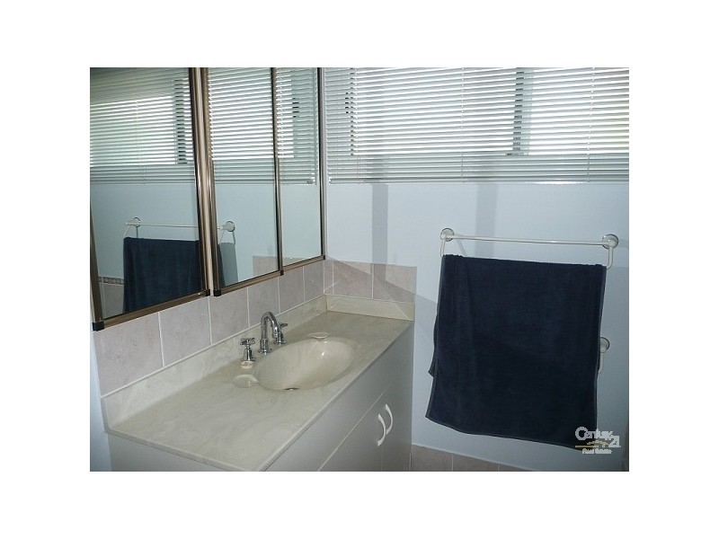 20 Hoop Street, Kirwan QLD 4817