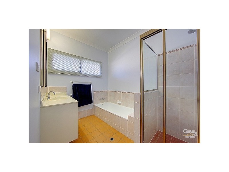 20 Hoop Street, Kirwan QLD 4817