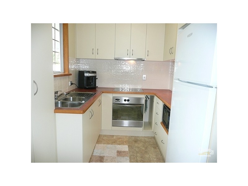 4 Banora Court, Mount Louisa QLD 4814