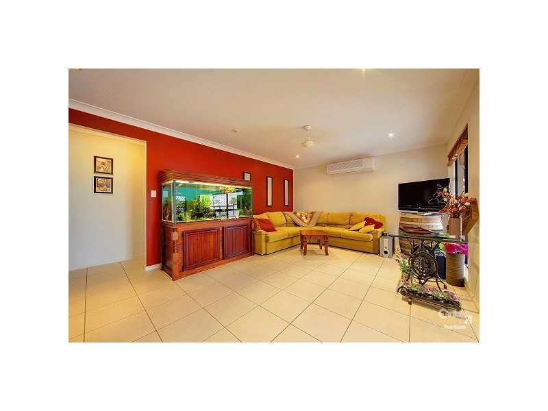 5 Irvinebank Road, Mount Low QLD 4818