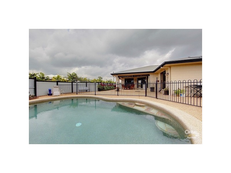 5 Irvinebank Road, Mount Low QLD 4818