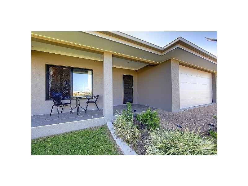 33 Mannikin Way KALYNDA CHASE, Bohle Plains QLD 4817