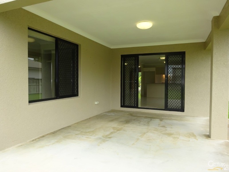 21 Currawinya Court, Bushland Beach QLD 4818