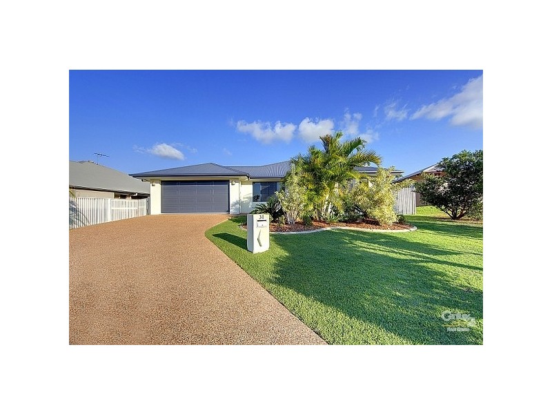 31 Dungurra Place, Bushland Beach QLD 4818
