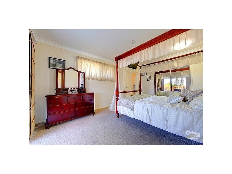 31 Dungurra Place, Bushland Beach QLD 4818