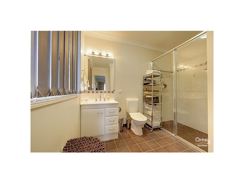 31 Dungurra Place, Bushland Beach QLD 4818