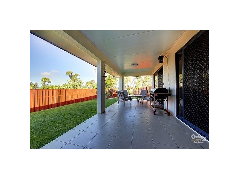 31 Dungurra Place, Bushland Beach QLD 4818