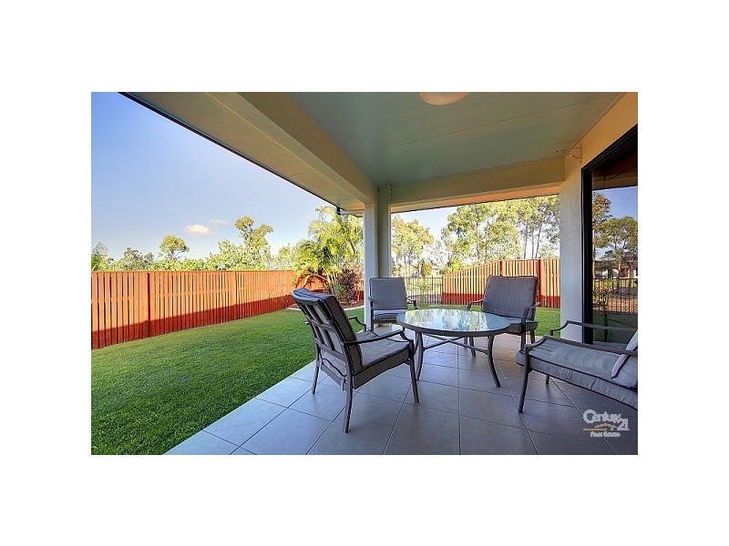 31 Dungurra Place, Bushland Beach QLD 4818