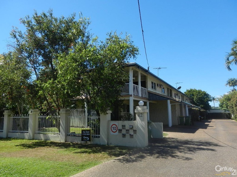 2/42 Cheyne Street, Pimlico QLD 4812