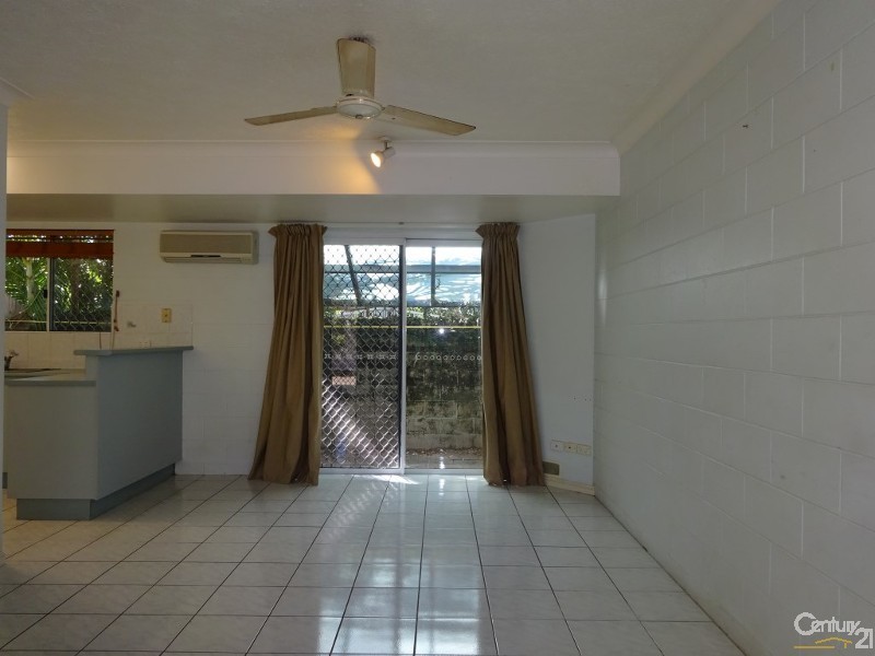 2/42 Cheyne Street, Pimlico QLD 4812