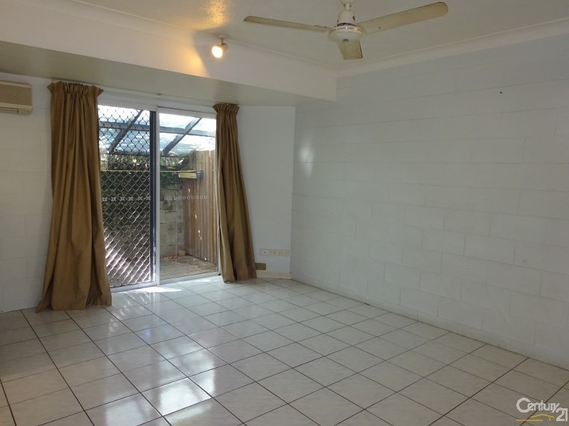 2/42 Cheyne Street, Pimlico QLD 4812