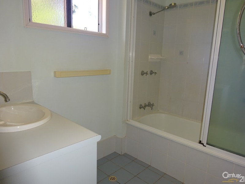 2/42 Cheyne Street, Pimlico QLD 4812