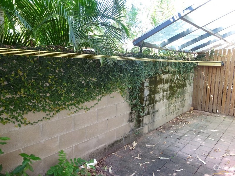 2/42 Cheyne Street, Pimlico QLD 4812