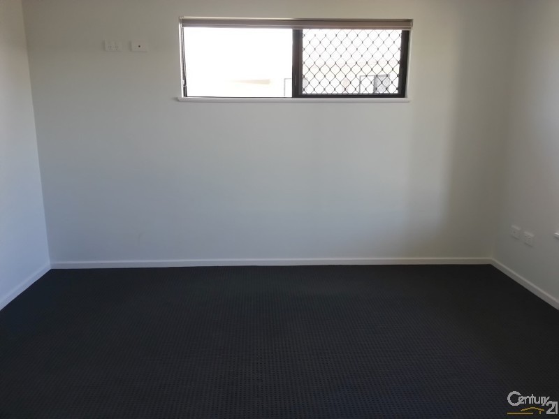 75 Daintree Drive, Bushland Beach QLD 4818