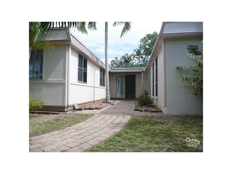 18 Kulgun Crescent, Kelso QLD 4815