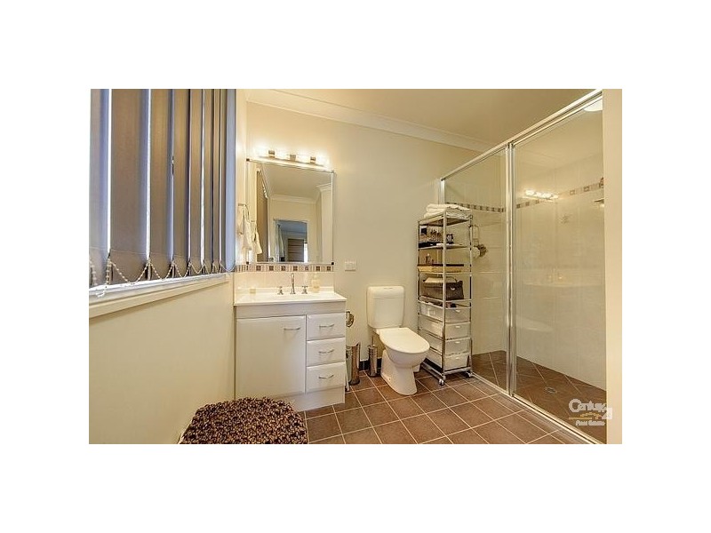 31 Dungurra Place, Bushland Beach QLD 4818