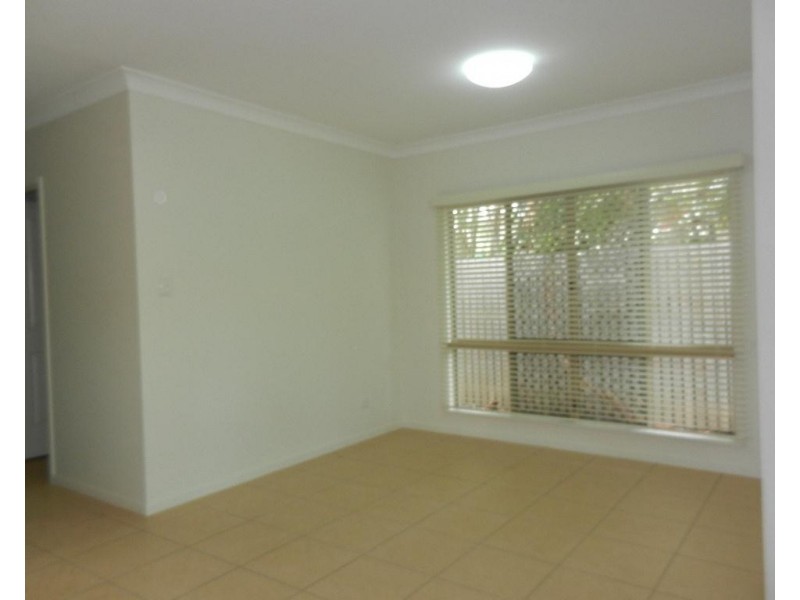 1/25 Salina Dr, Kelso QLD 4815