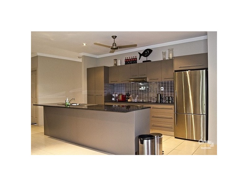 19 Eshelby Street, Bushland Beach QLD 4818