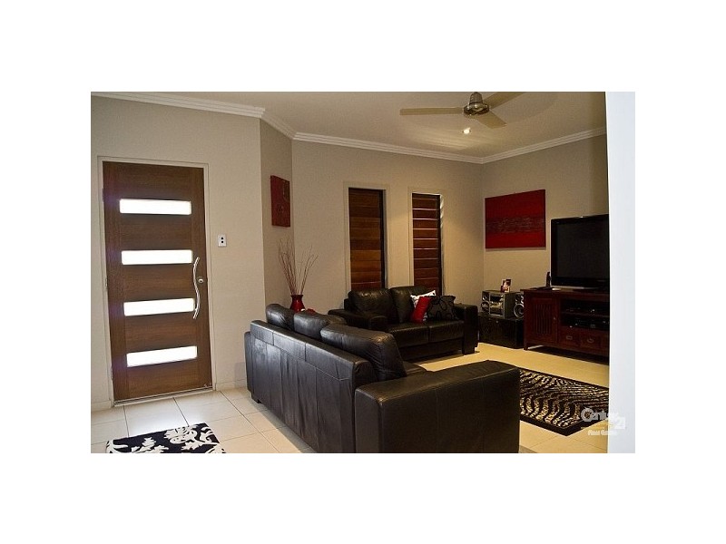 19 Eshelby Street, Bushland Beach QLD 4818