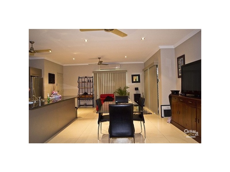 19 Eshelby Street, Bushland Beach QLD 4818